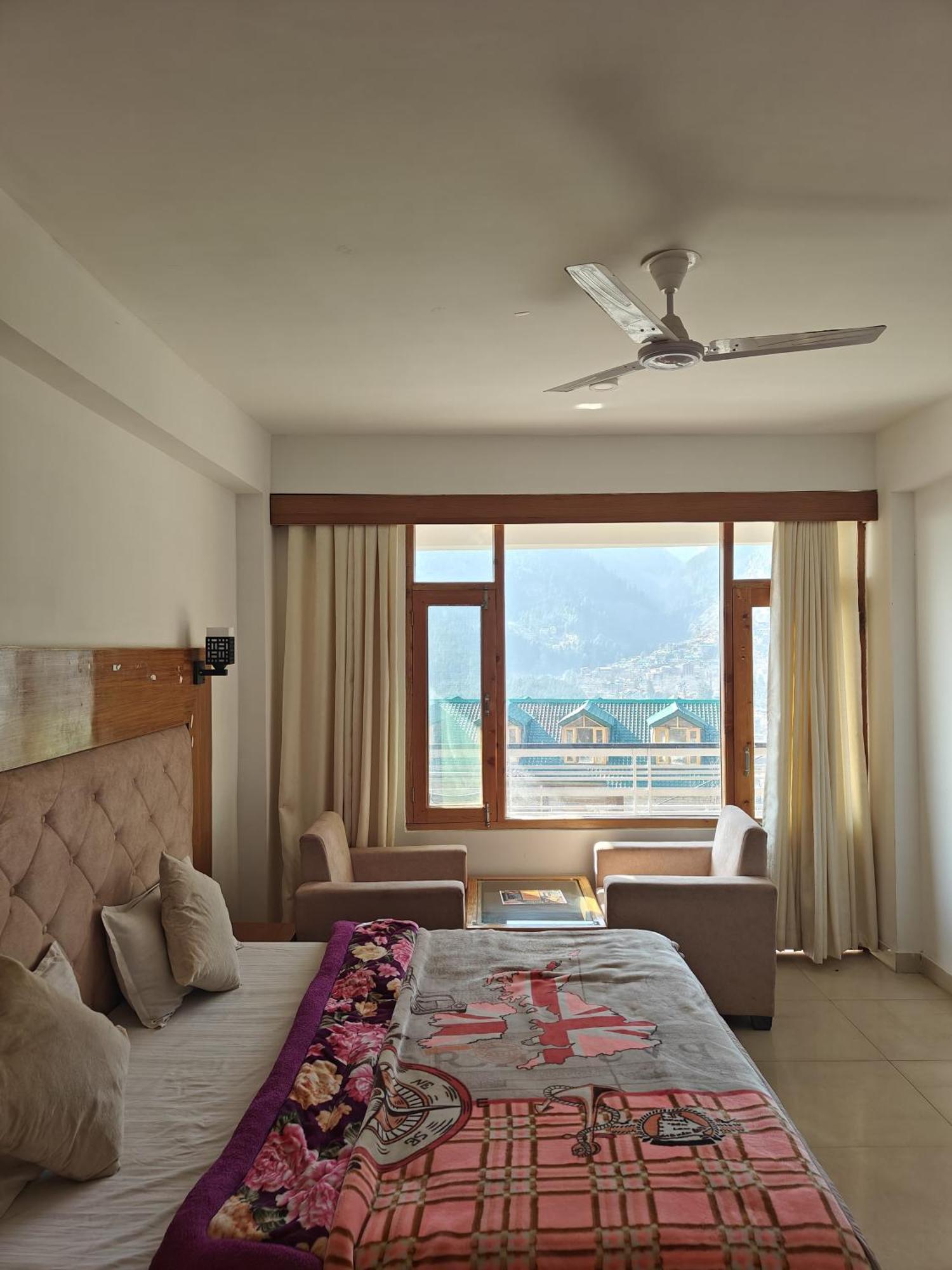 אמריצר Santosh Cafe & Rooms מראה חיצוני תמונה